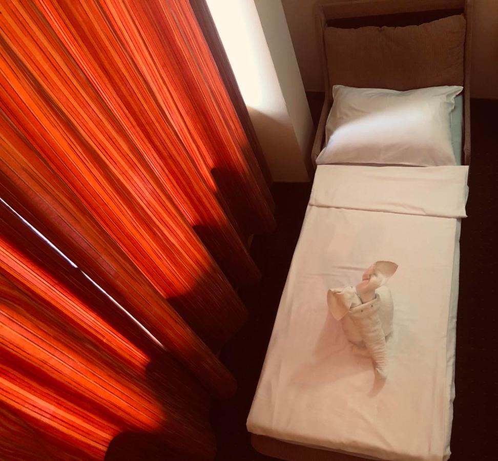Family Hotel Deja Vu Ravda Ngoại thất bức ảnh