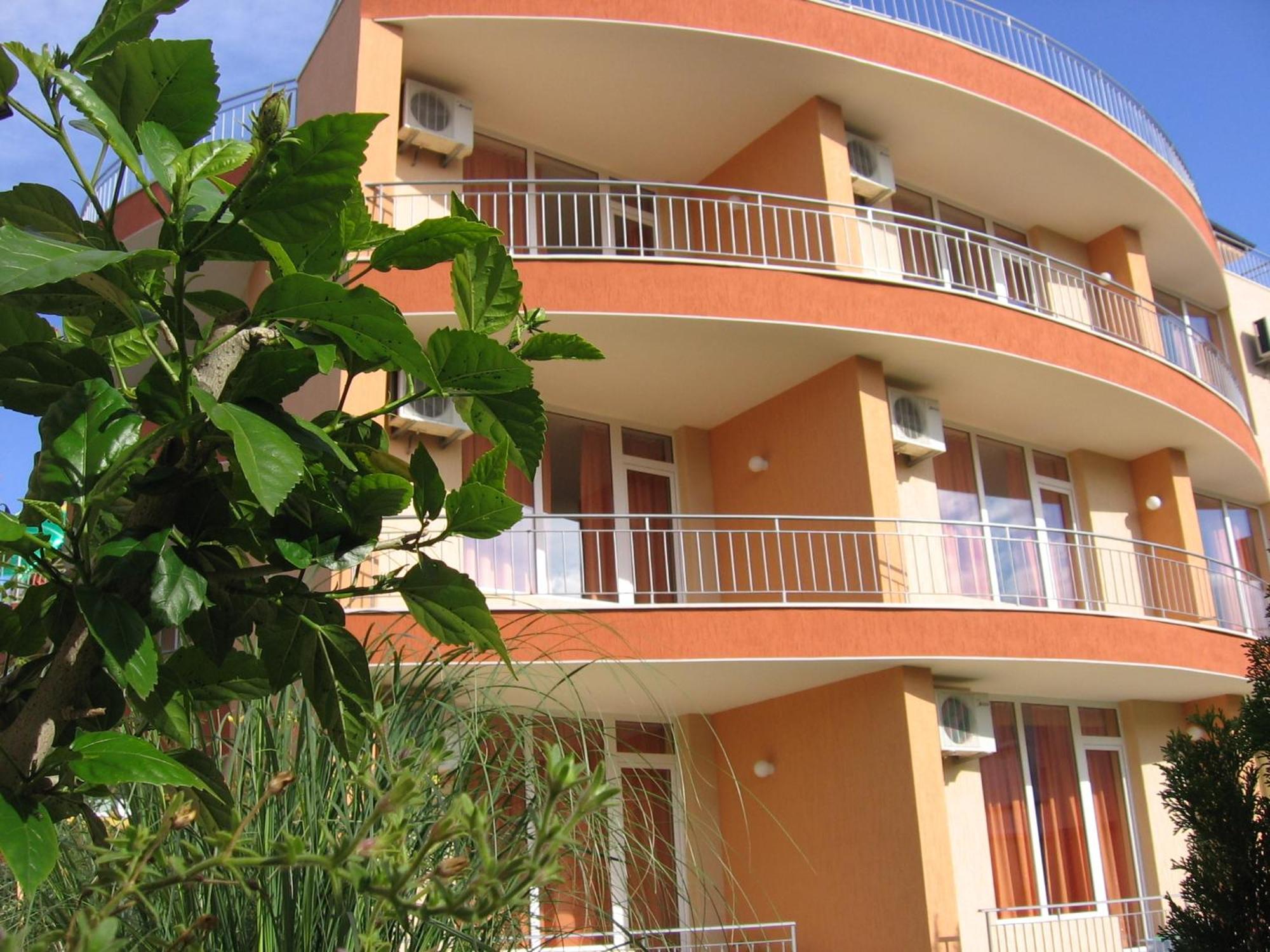 Family Hotel Deja Vu Ravda Ngoại thất bức ảnh