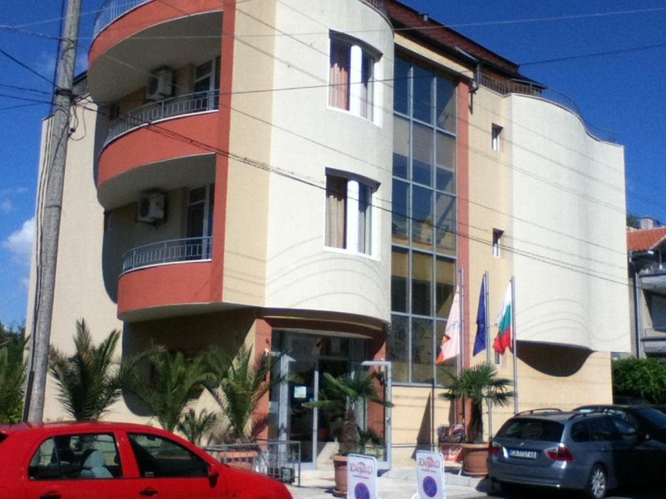 Family Hotel Deja Vu Ravda Ngoại thất bức ảnh